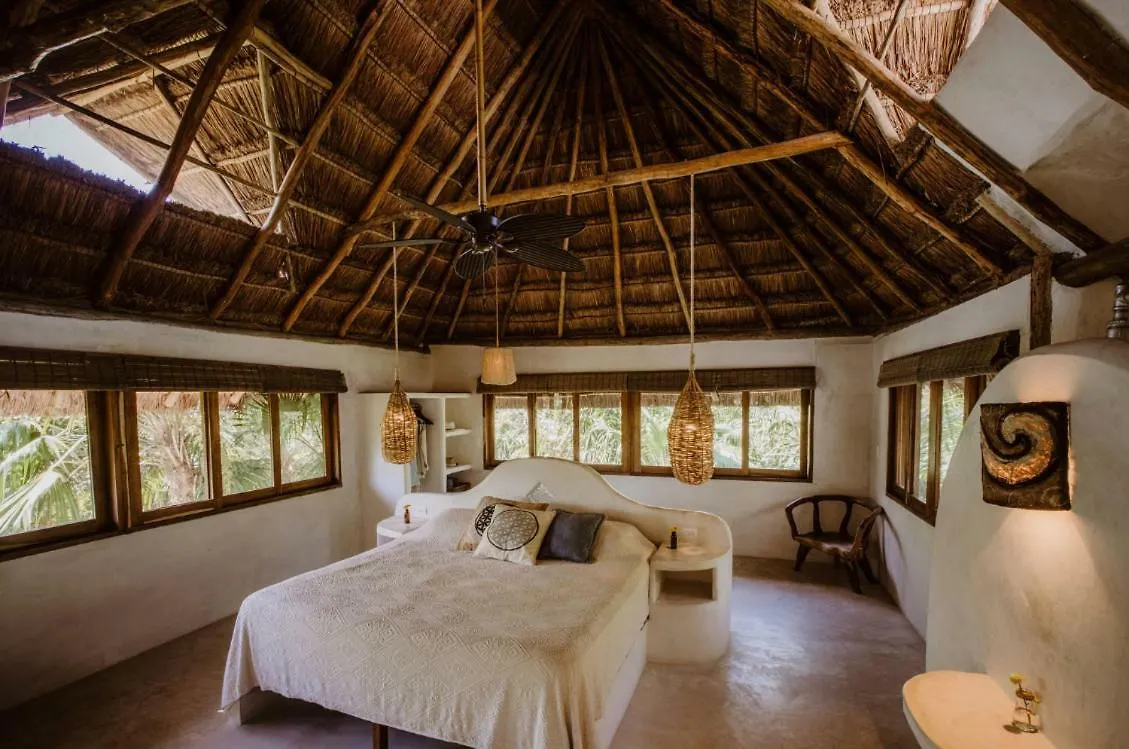 Beachfront Villa On Tulum Beach Hotel Zone 멕시코